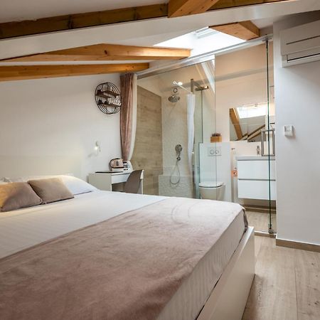 אומיס Lighthouse Central Apartments מראה חיצוני תמונה