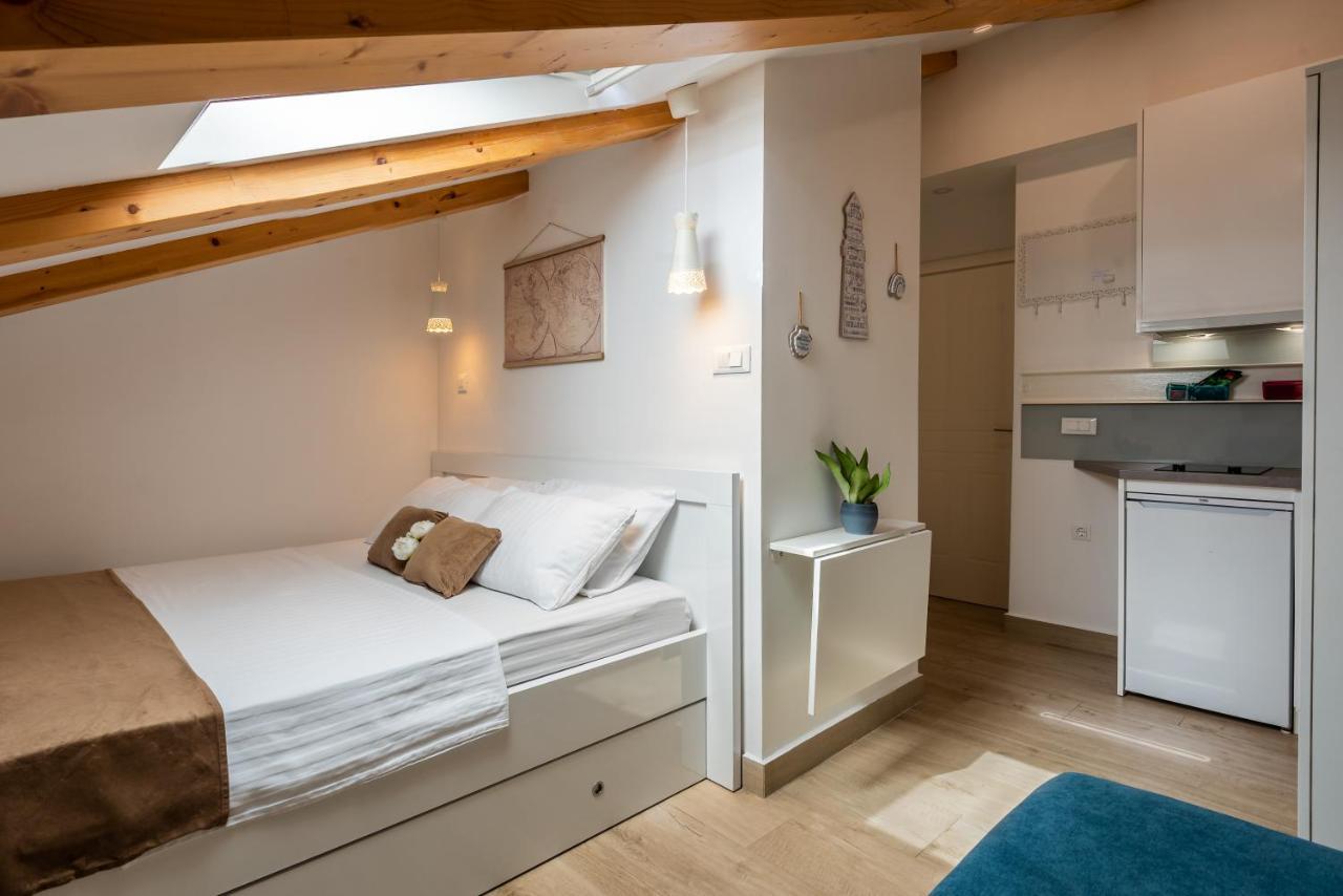 אומיס Lighthouse Central Apartments מראה חיצוני תמונה